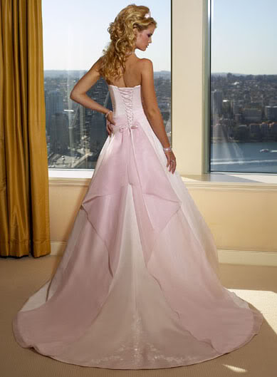  pink wedding dress for a sweet princess look Hot lace or lightcolored 